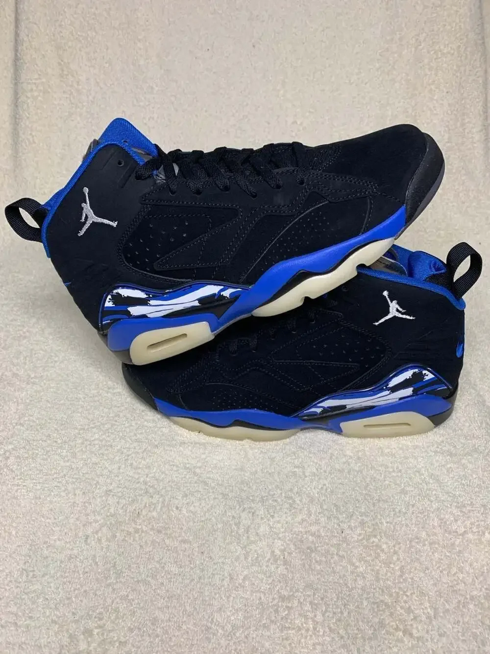 Jordan MVP Women Size 11, Men 9.5